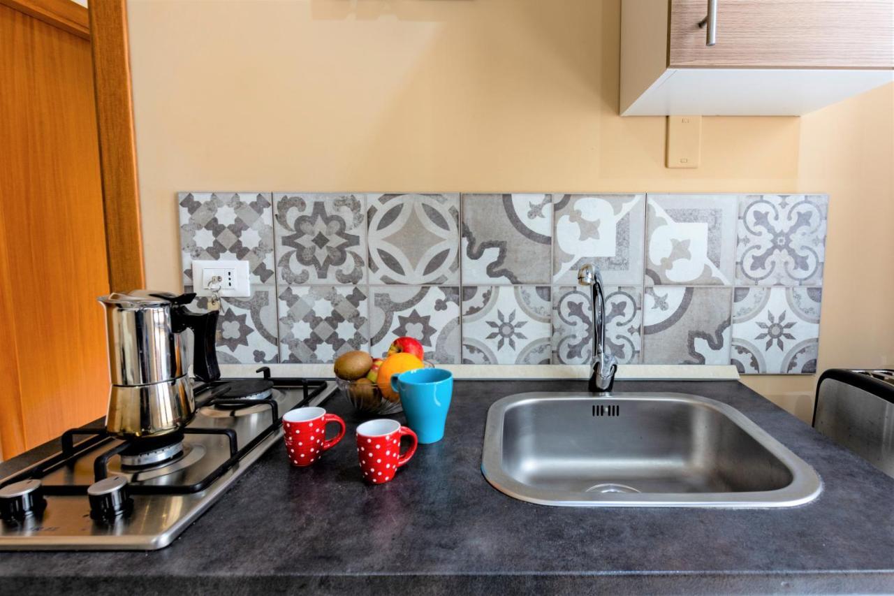 Apartment Domus Schiavuzzo Palermo Bagian luar foto