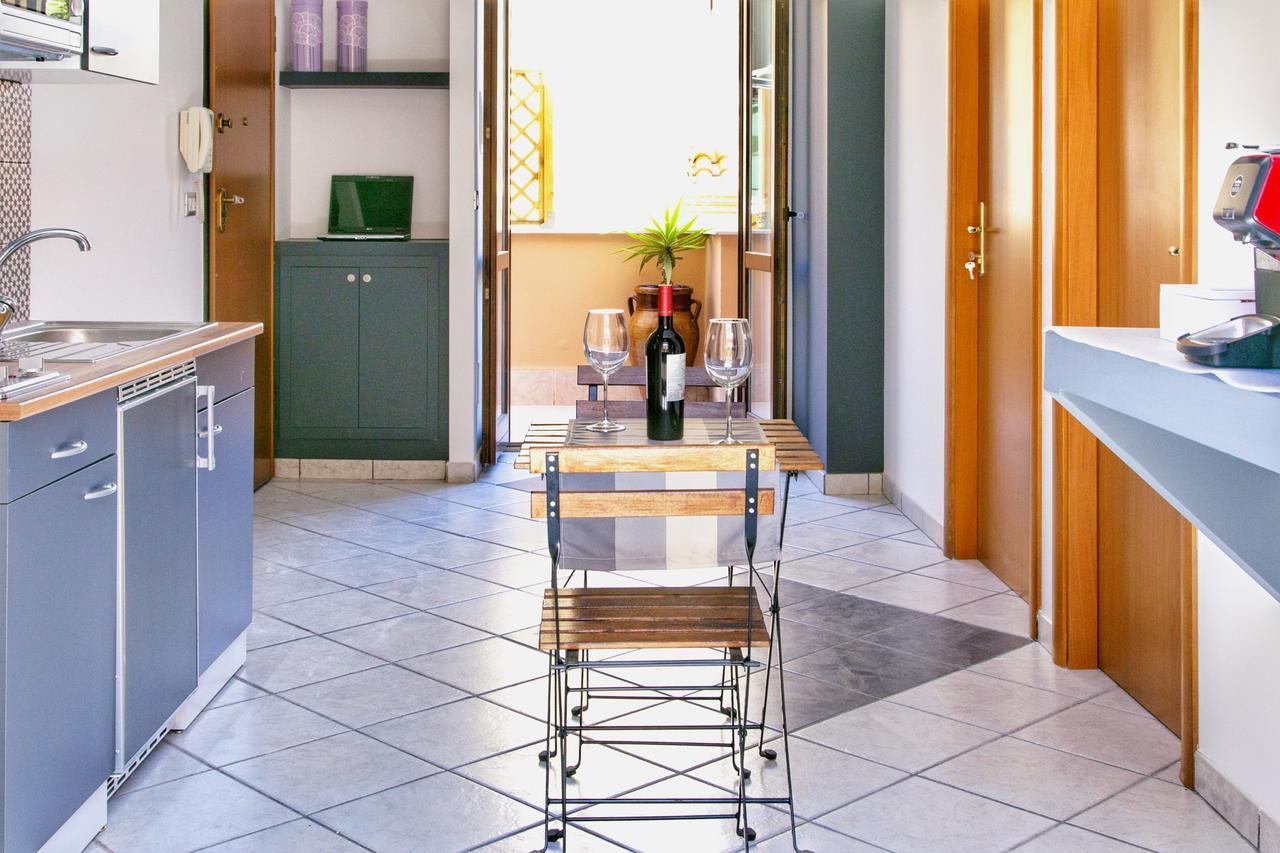 Apartment Domus Schiavuzzo Palermo Bagian luar foto