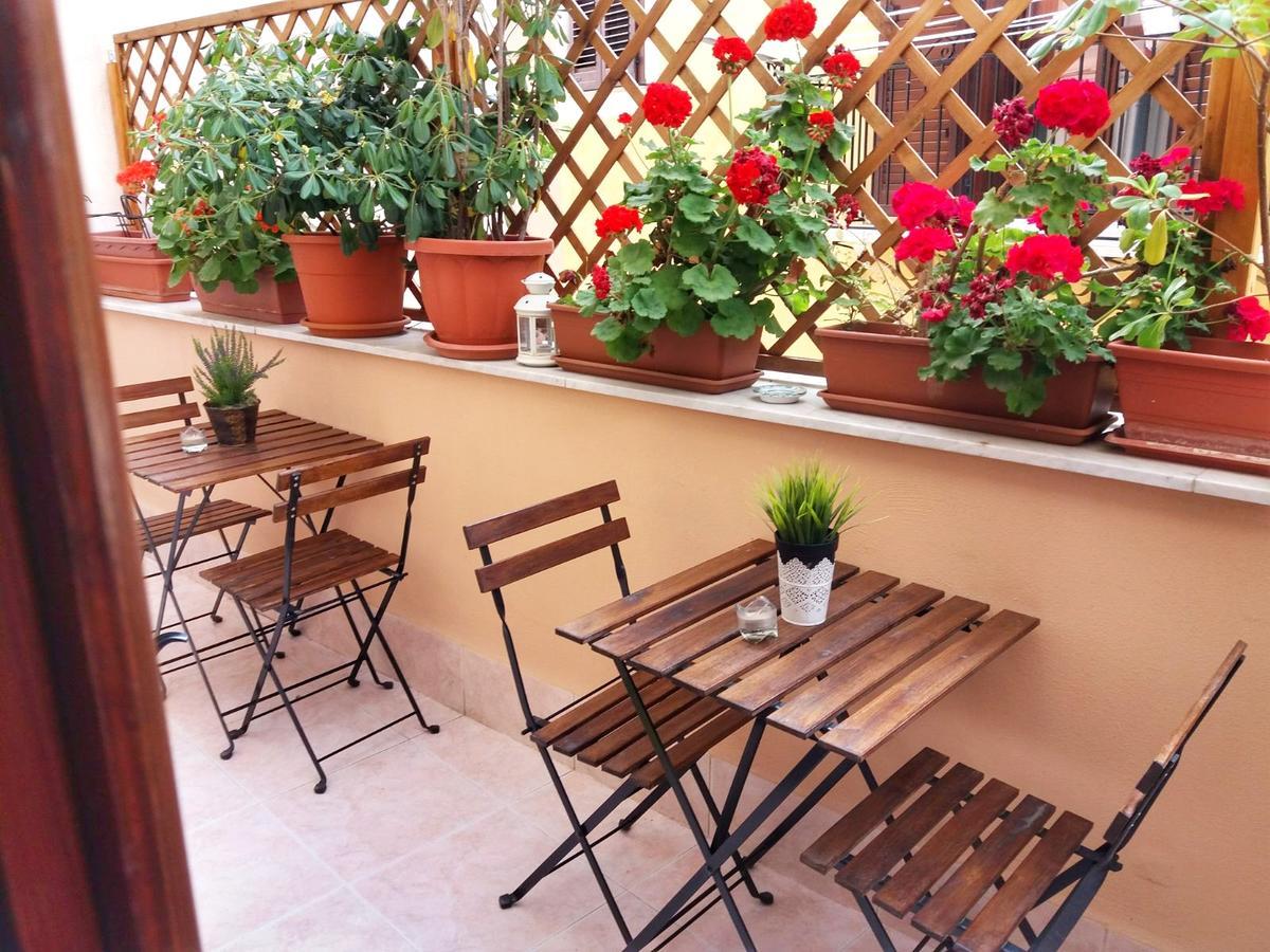 Apartment Domus Schiavuzzo Palermo Bagian luar foto
