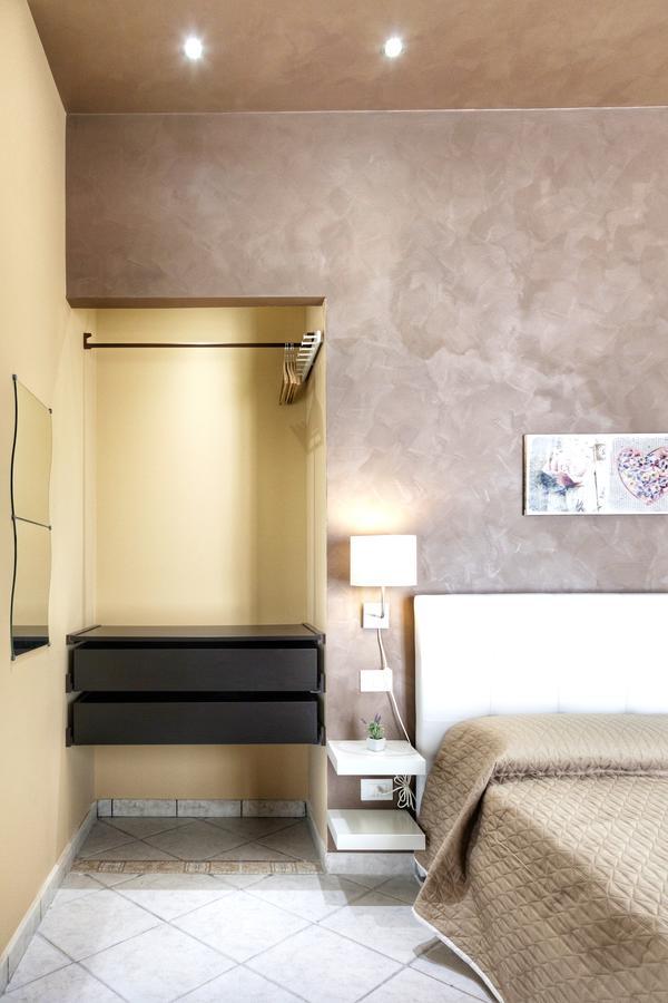 Apartment Domus Schiavuzzo Palermo Bagian luar foto