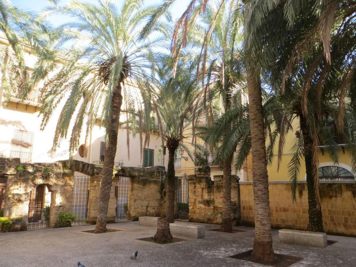 Apartment Domus Schiavuzzo Palermo Bagian luar foto